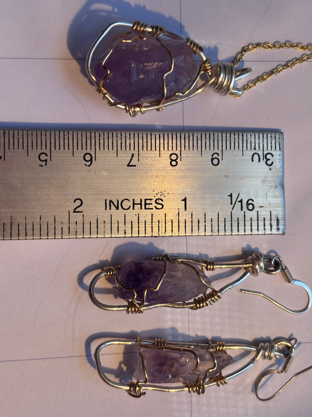 2 inchs long 3-4 inch wide pendant 2x1